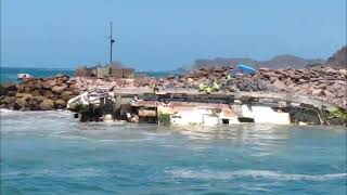 A pedazos inicia retiro del yate “Etuale”