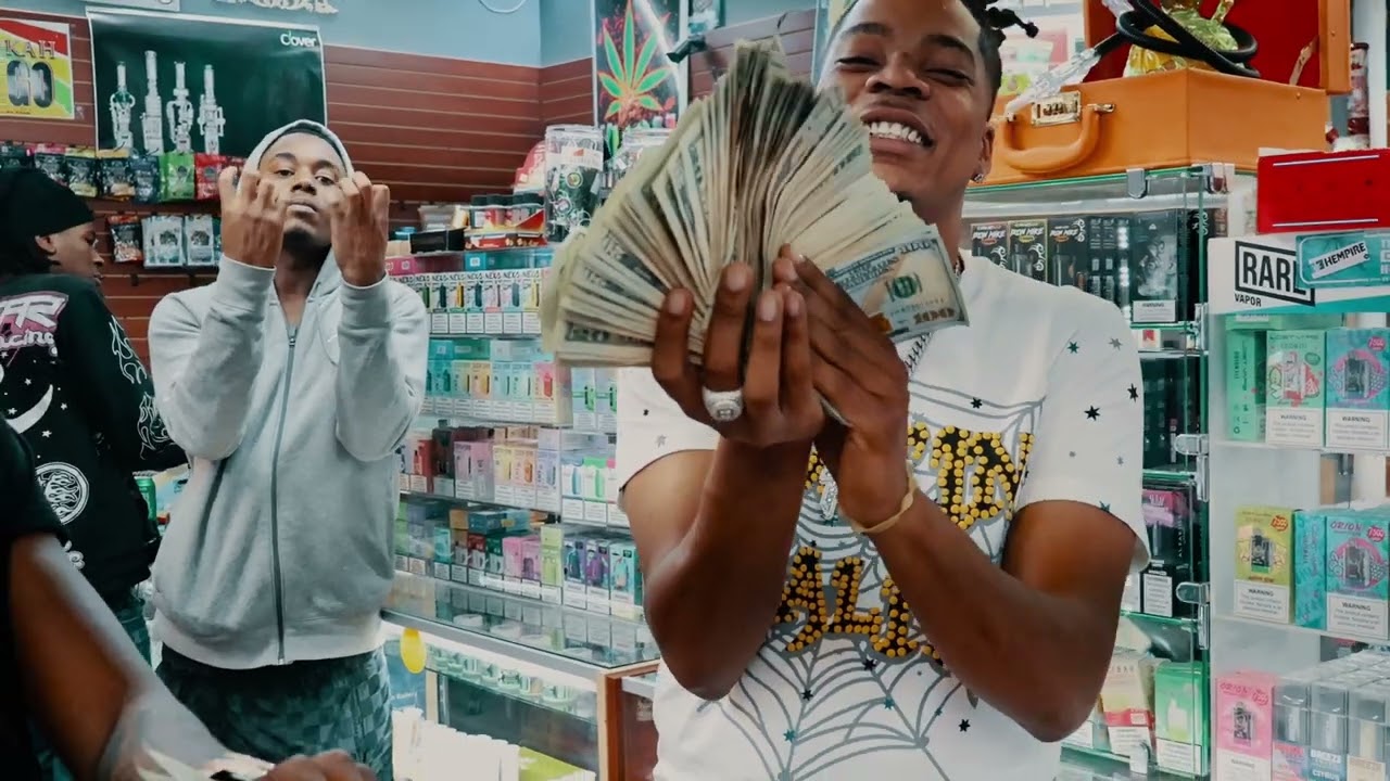 Tony Snow & Mac Critter - Money Keep Piling(Official Music Video)Prod. by Mackhouse