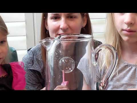 Bubbles Floating on CO2 Gas