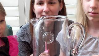 Bubbles Floating on CO2 Gas