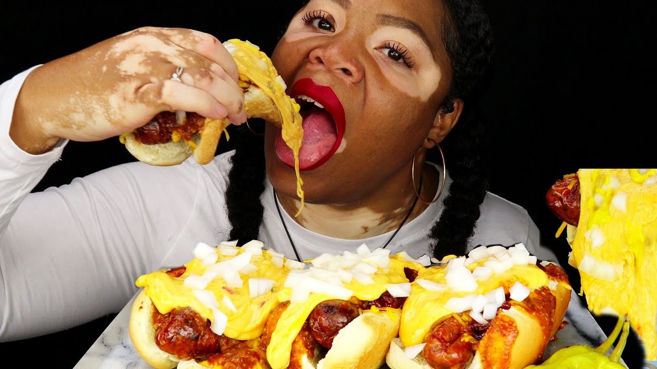 ASMR EATING CHILI CHEESE DOG MUKBANG 먹방 MMM ASMR YouTube