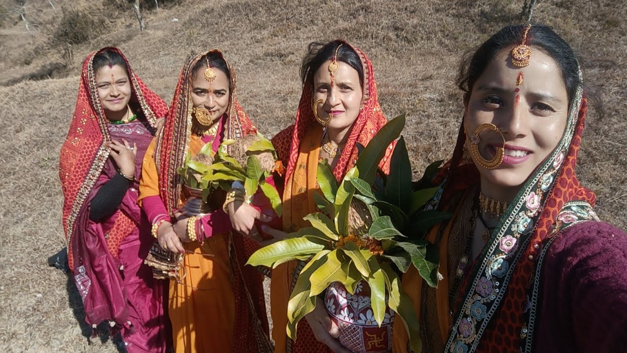देवभूमि उत्तराखंड देवी देवताओं के दर्शन तथा उनका आशीर्वाद।। कलश यात्रा से चौरासी का शुभारंभ।।
