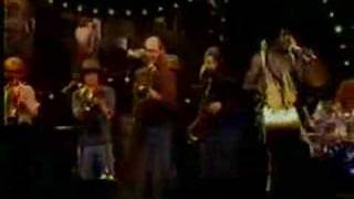 Tower of Power - Ain&#39;t Nothin&#39; Stoppin&#39; Us Now
