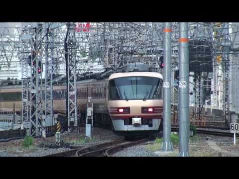 【消えゆく】「特急雷鳥」とキハ181系「特急はまかぜ」。大阪駅。