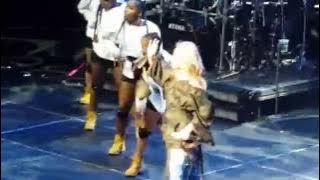 (HD) CL 멘붕 (MENBUNG) LIVE IN NYC CL TWERKING?!