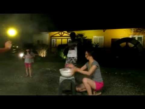 2112.童玩節之夜(白拋拋幼咪咪)精采片段1分05秒開始.mp4