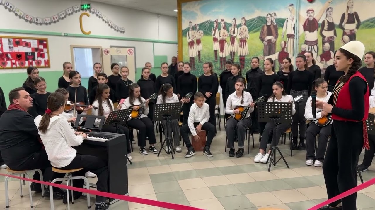 Lufton Drenica - Kori dhe Orkestri i shkollës fillore “25 Maji” - Hasanbeg/Shkup - Ramadan Osmani