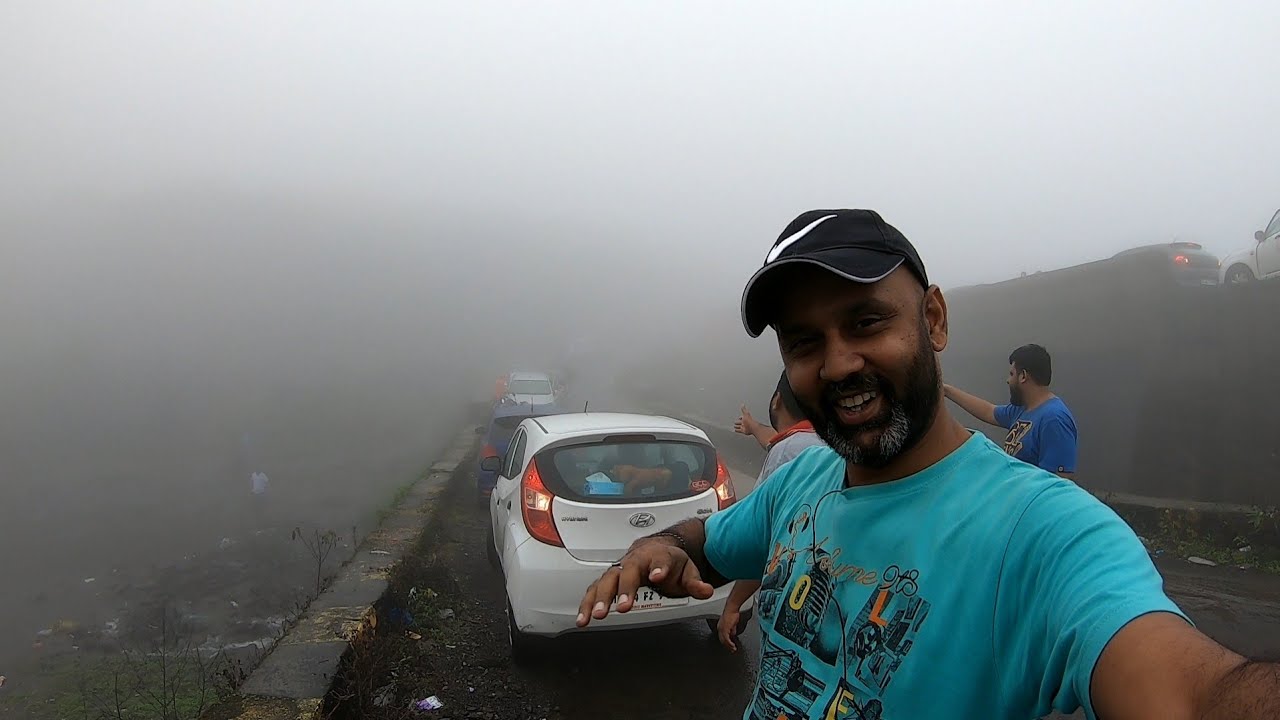 Mumbai to Lonavala road Trip during Monsoon Gazebo Dhaba for best