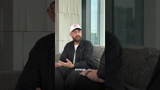 Подготовили 4 части интервью с нашим амбассадором Сергеем Трегубовым о стильной локации в ЖК «Нева»