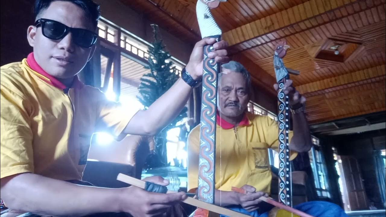 Memainkan alat musik, Geso'-Geso' Toraja - YouTube