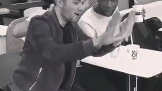 Gulmeli Video Izləməyə Dəyər