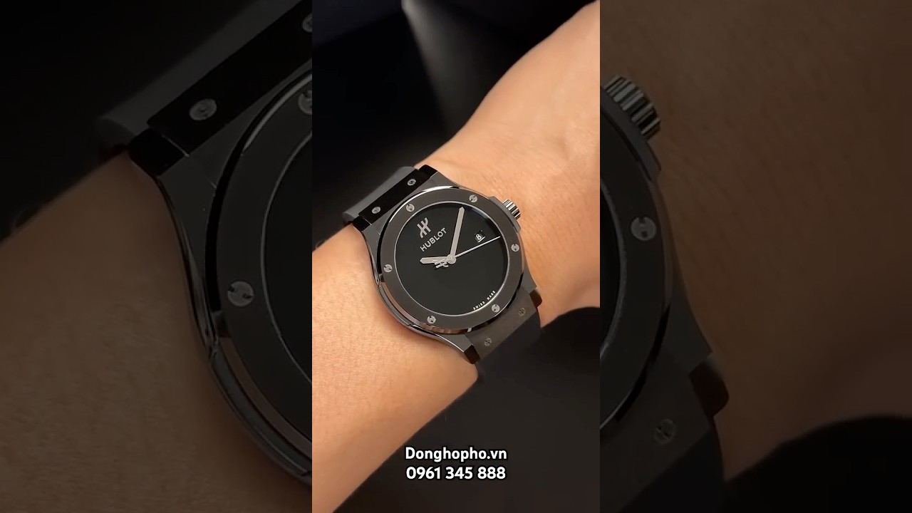 Yêu màu đen nhưng vẫn muốn toả sáng mọi góc nhìn Hublot Classic Fusion Original Black Magic 42mm