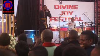 Dr Ipyana live kwenye DEVINE JOY FESTIVAL