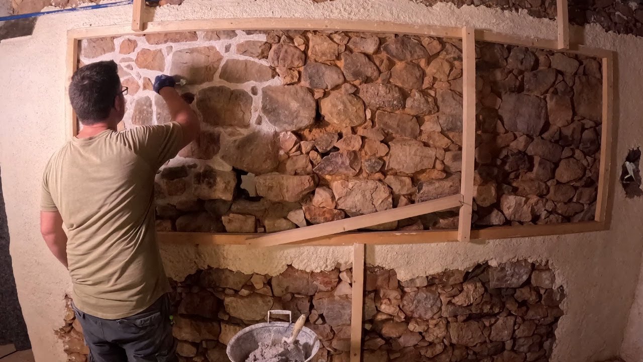 Шпаклёвка каменной стены известью (первый опыт) — Реновация недвижимости в Португалии