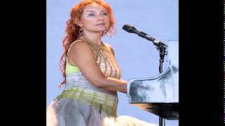 Tori Amos - Running To Stand Still - Red Rocks 08-07-2003