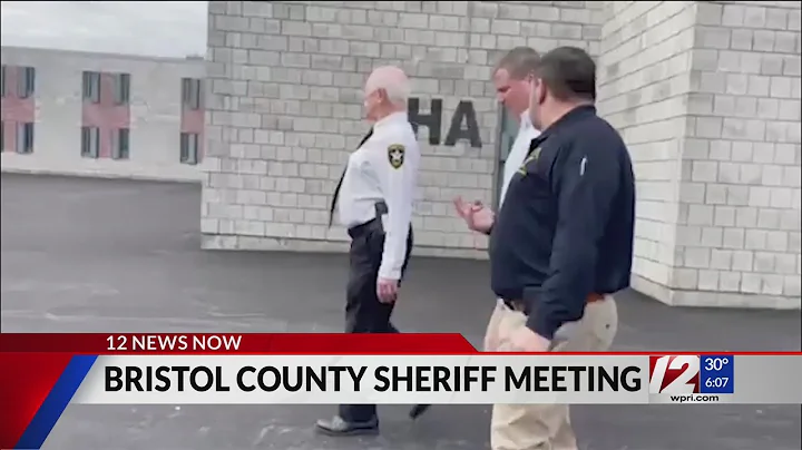 Hodgson gives Sheriff-elect Heroux tour of correct...