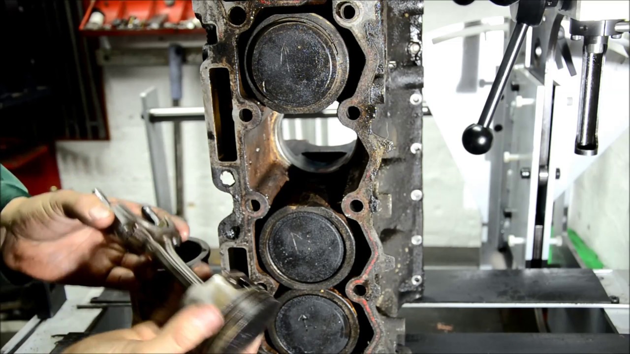 Peugeot 206 Установка поршня в цилиндр - YouTube