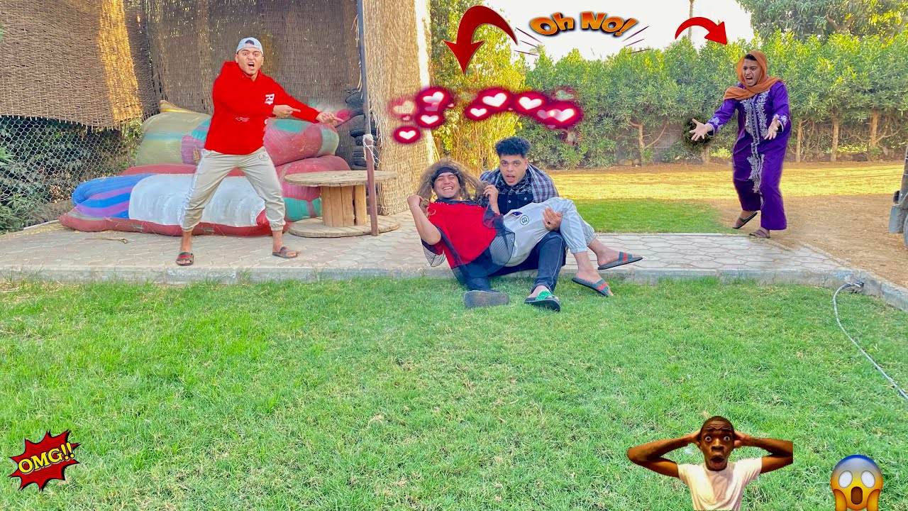 ام عمر وعمر قفشوا المنكوشه مع شاب في الجنينه وهيجوزهالوا😱|عمر نصر