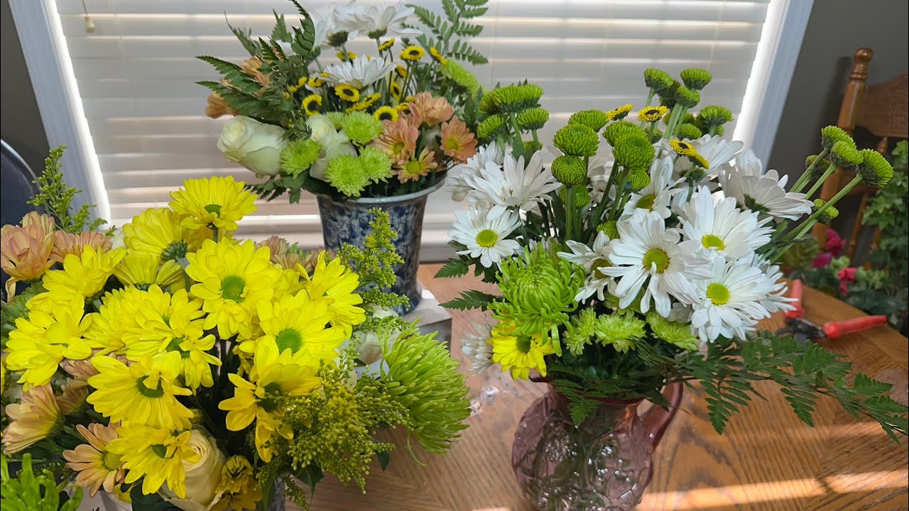 Easter Floral Arrangements Using Yellow, Green, and White | Simple Spring Centerpiece Ideas