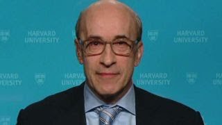 Tucker takes on economist who claims it's time to ditch cash