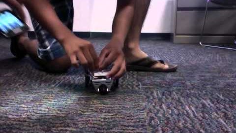 ROBOT SEGUIDOR DE LUZ (ARDUINO)