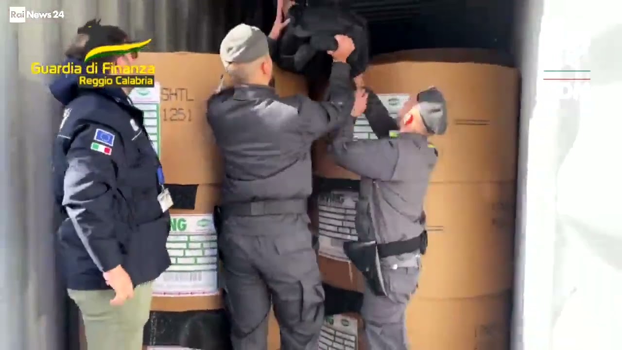 Maxi sequestro di cocaina nel porto di Gioia Tauro - servizio di RaiNews24 del 15 gennaio 2025