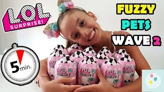 Sfida LOL epica!!! Quanti FUZZY PETS riusciamo ad aprire in 5 minuti??! | Scarta Regali