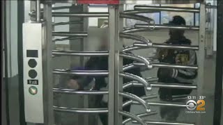 NYPD Searches For Robbery Suspect Targeting Women In Lower Manhattan Subway Station