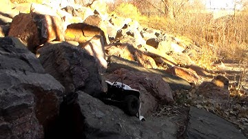 Axial SCX10 Baja Bug...3 wheel crawl!