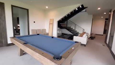 BENCHWRIGHT RUSTIC POOL TABLE