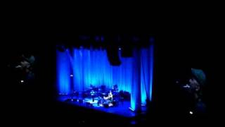 Famous Blue Raincoat - Leonard Cohen (Live in Dublin 2009)