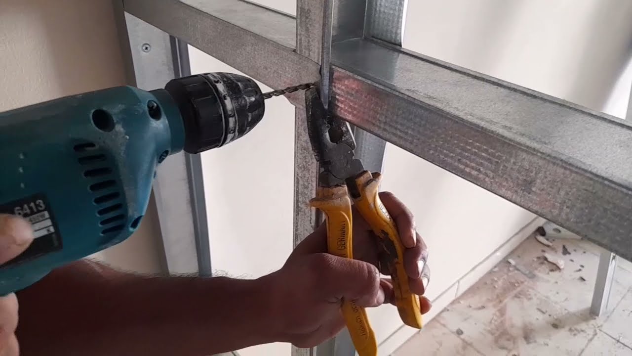 DIY Dry Wall.  Paano Gumawa ng Dry Wall.  Metal Stud Installation