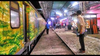 Night Arrival At Bhusaval Junction | 22121 Mumbai LTT - Lucknow AC SF Express | Indian Train Journey Night Arrival At Bhusaval Junction | 22121 Mumbai LTT - Lucknow AC SF Express | Indian Train Journey