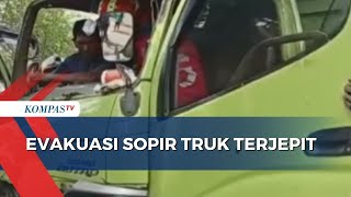 Petugas Damkar Evakuasi Sopir Truk Terjepit Usai Menabrak Pohon Di Kawasan Cilangkap