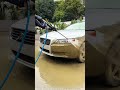 “¡Convirtió un coche viejo en un supercoche de cumpleaños! 😱❤️”