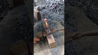 Making a big pin blacksmith workers  #hardwork #blacksmith #viral #metalwork