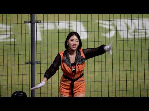 2-Oct-2020 樂天桃猿 vs 統一獅  獅吼音樂祭 UniGirls 永遠的驕傲 陳鏞基應援 詩詩cam