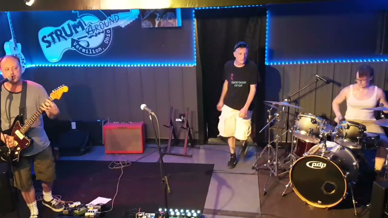 Semantic Noise Live from Strum Around Studios