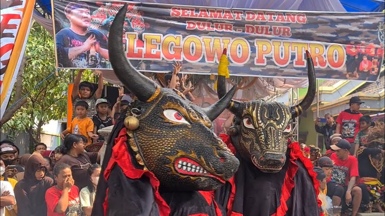 Banteng Kembar Mberot Maheso Suro Jaranan Legowo Putro