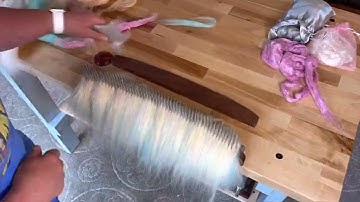 How to make combed top blends on a hackle