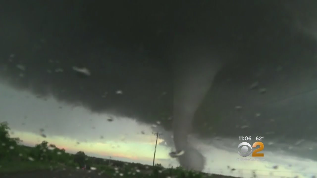Tornadoes Tear Across The South - YouTube