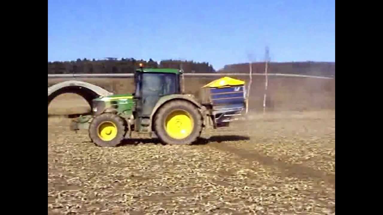 Bogballe M2W base s kalibrátorem ZURF při rozmetání ledku