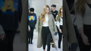 Rose' in suit and long 🧥 hit different#blackpink #rose