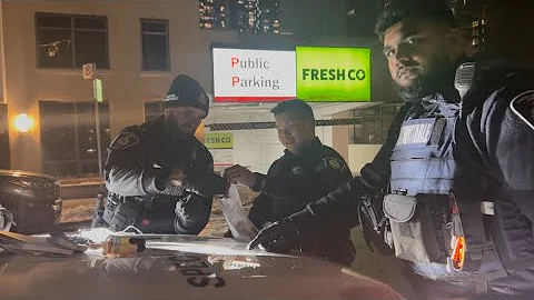 POLICE BAIT CAR ROAMING TORONTO - Live Stream