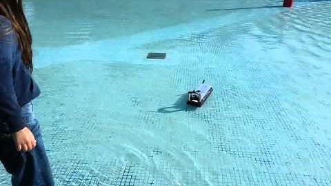 Arduino Robotic Boat - First Sailing