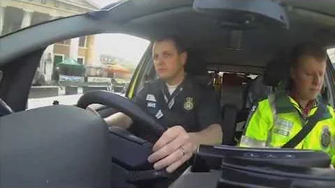 London Ambulance Service recruiting paramedics from Australia