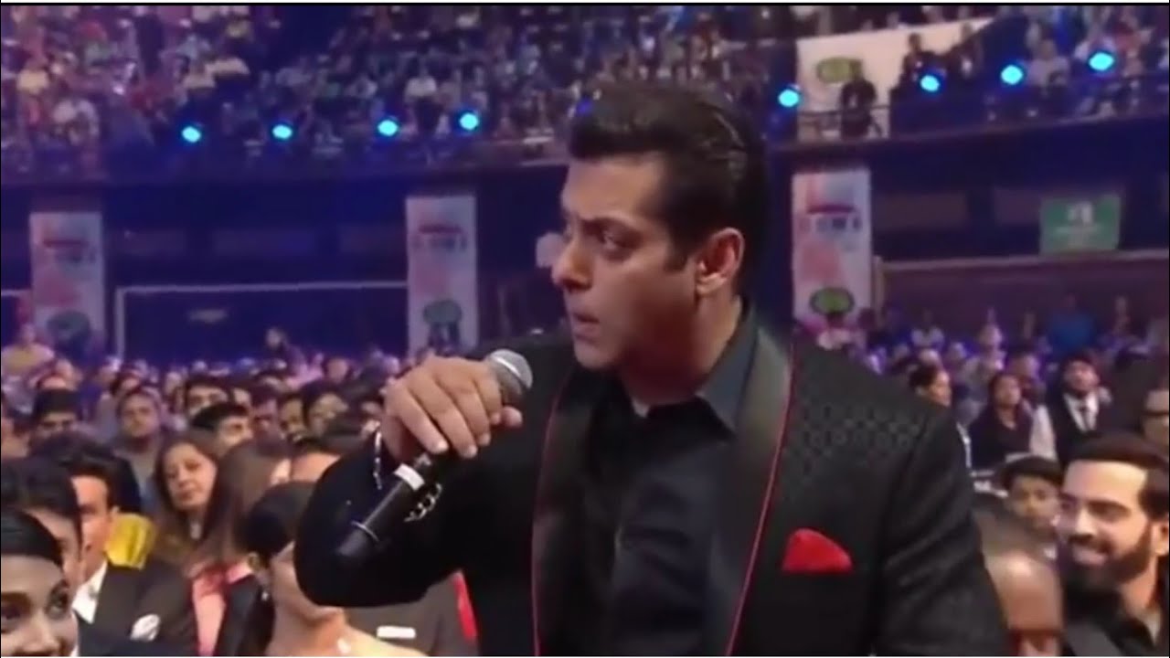 Salman khan insulted shahrukh khan  Award show moment  Salman khan ka gussa