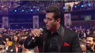 Salman khan insulted shahrukh khan | Award show moment | Salman khan ka gussa