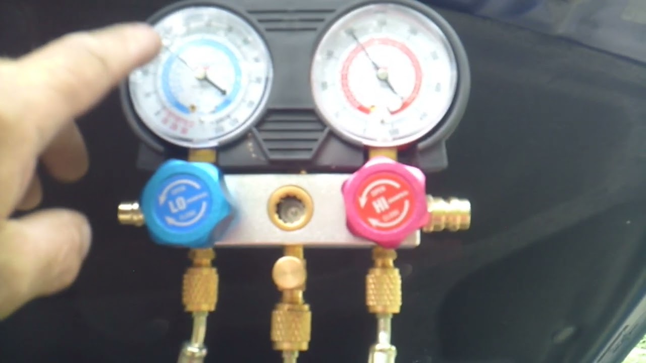 Cleaning your car ac condenser for better performance.