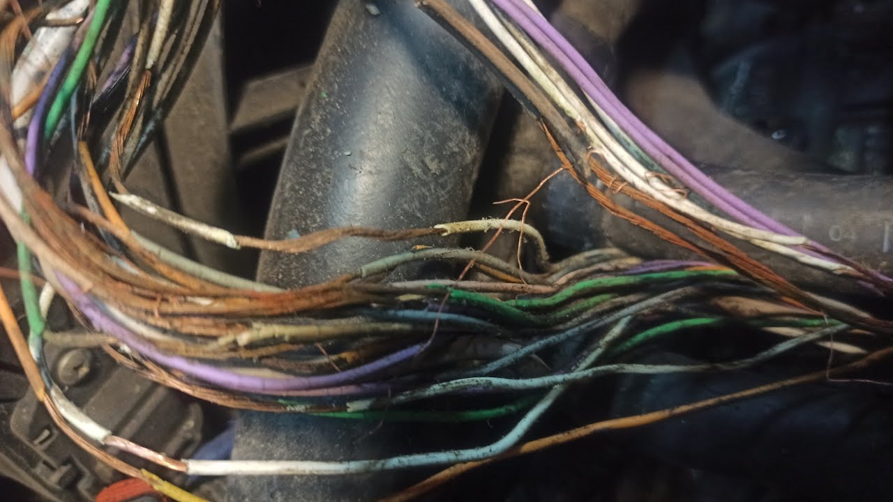 Рено Симбол, плавают обороты, пинается АКПП, сходит с ума дтв - YouTube